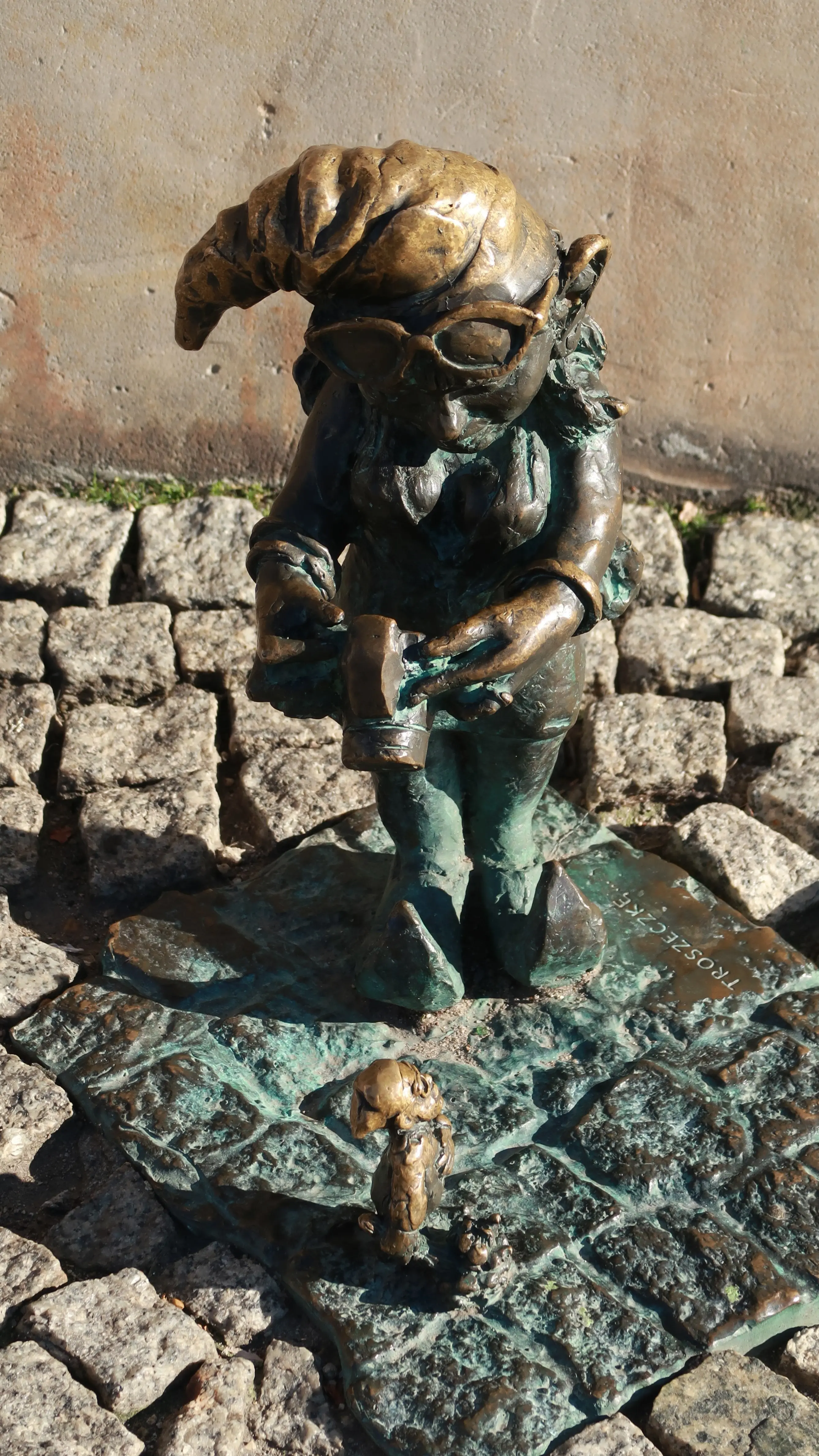 Dwarf 1